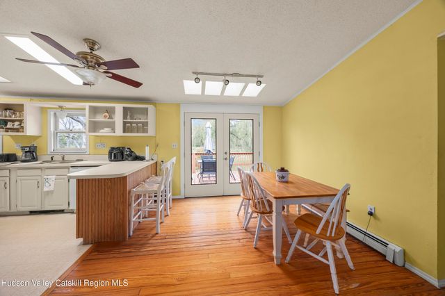 300 County Route 6, Germantown, NY 12526