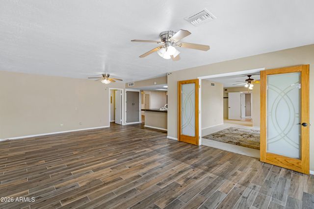 11844 S MAGIC STONE Drive, Phoenix, AZ 85044