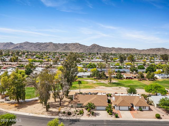 11844 S MAGIC STONE Drive, Phoenix, AZ 85044