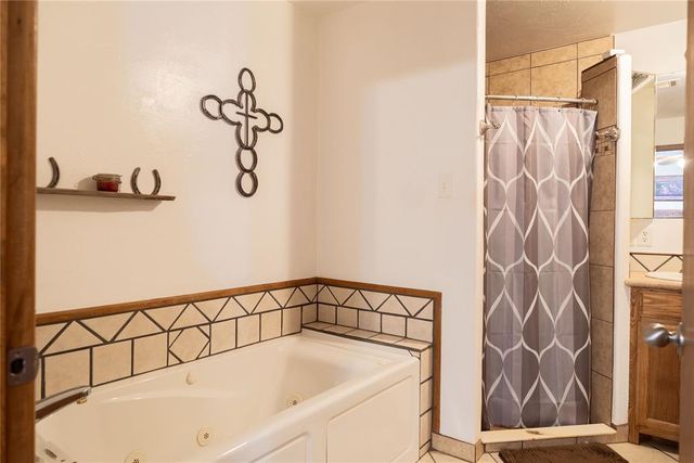 23876 160th Street, Maysville, OK 73057