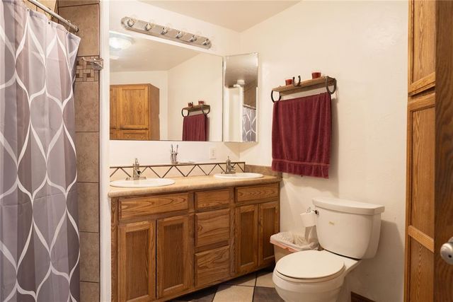 23876 160th Street, Maysville, OK 73057