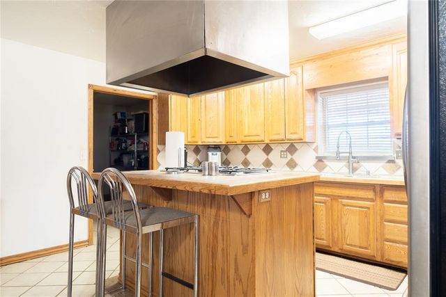 23876 160th Street, Maysville, OK 73057