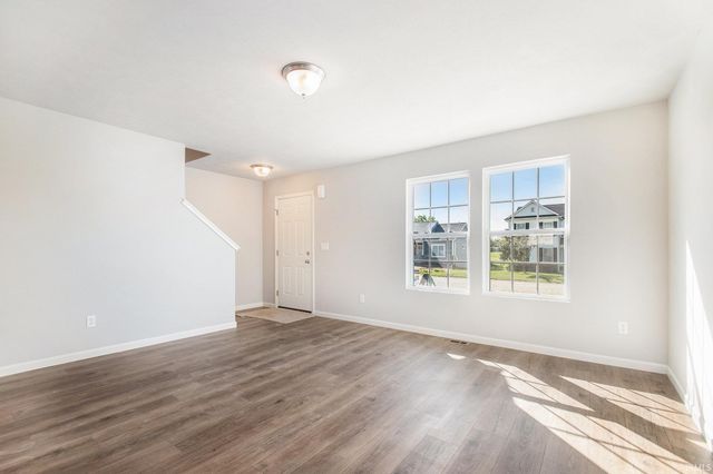 600 Daybreak Drive, Lakeville, IN 46536