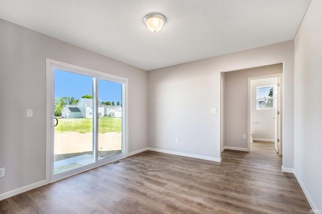 600 Daybreak Drive, Lakeville, IN 46536