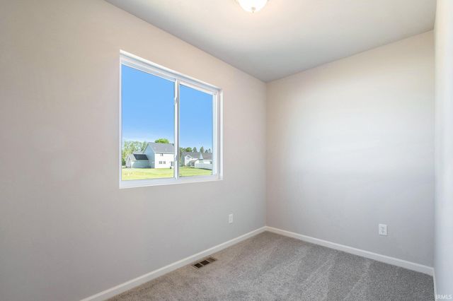 600 Daybreak Drive, Lakeville, IN 46536