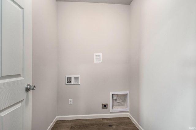 600 Daybreak Drive, Lakeville, IN 46536