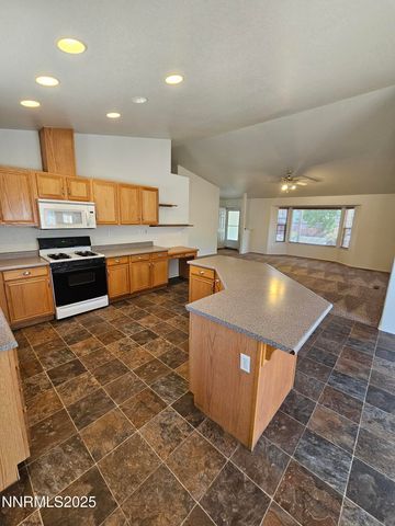 2399 Albatross Way, Sparks, NV 89441