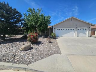 2399 Albatross Way, Sparks, NV 89441