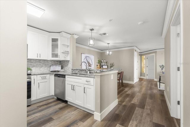 1919 SUMMER CLUB DRIVE 105, Oviedo, FL 32765