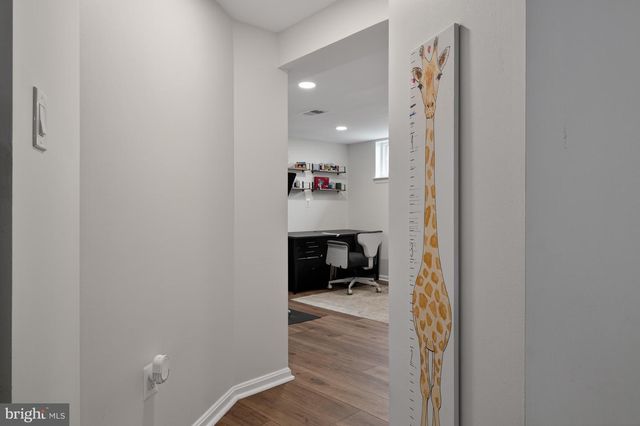 4401 ROUNDHILL RD, Alexandria, VA 22310