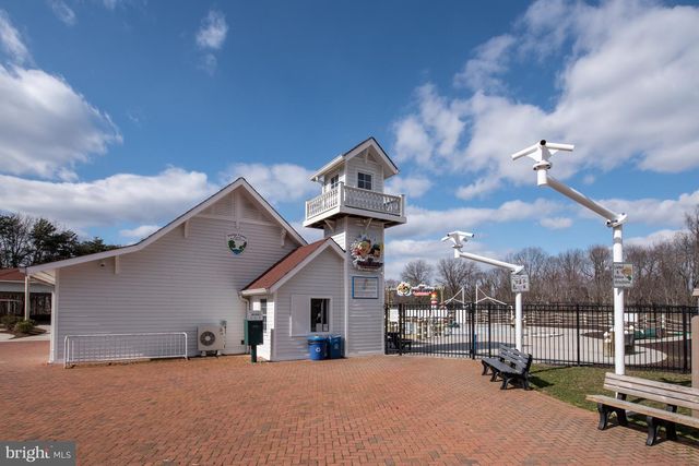 4401 ROUNDHILL RD, Alexandria, VA 22310