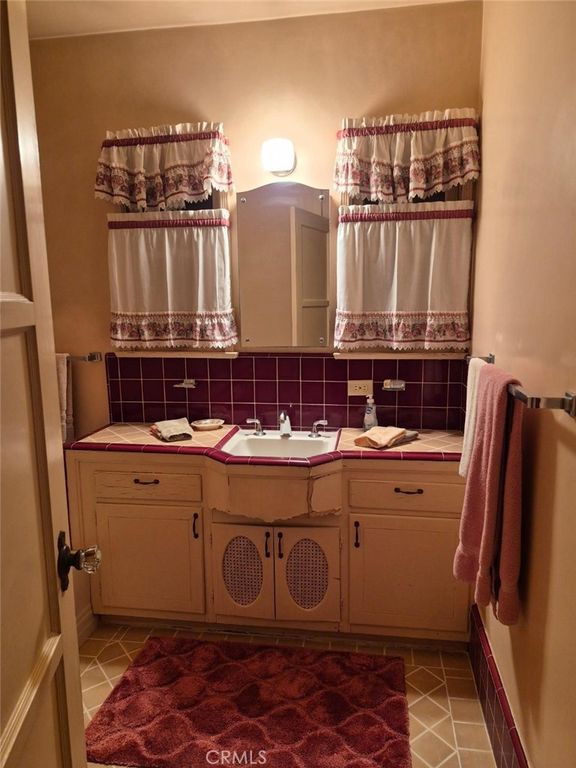 10124 Hildreth Avenue, South Gate, CA 90280 — photo 4