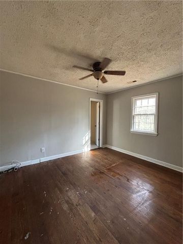 1027 N Born Road, Stone Mountain, GA 30088