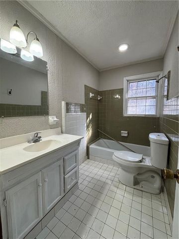 1027 N Born Road, Stone Mountain, GA 30088
