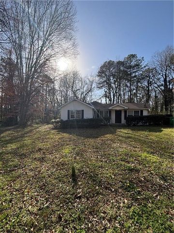1027 N Born Road, Stone Mountain, GA 30088