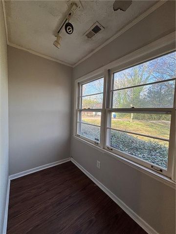 1027 N Born Road, Stone Mountain, GA 30088