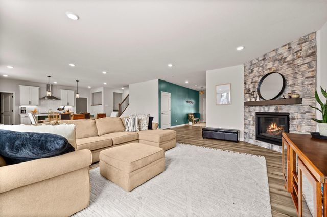 19589 105th Avenue, Corcoran, MN 55374