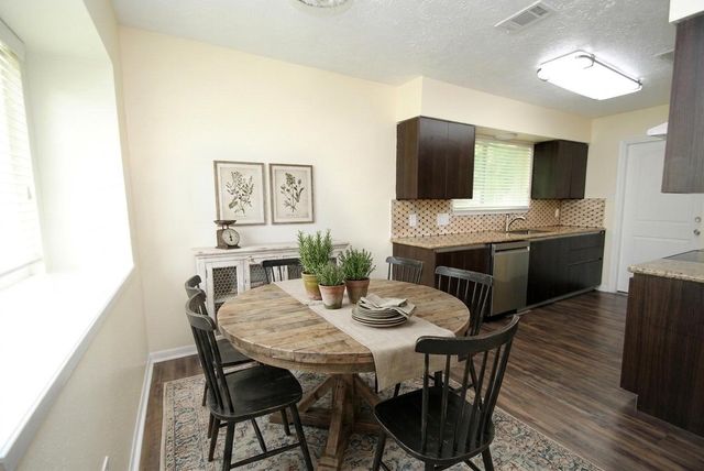 15738 Gatebriar Drive, Houston, TX 77489