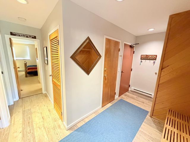 130 Upper Snow Creek Rd, Warren, VT 05674