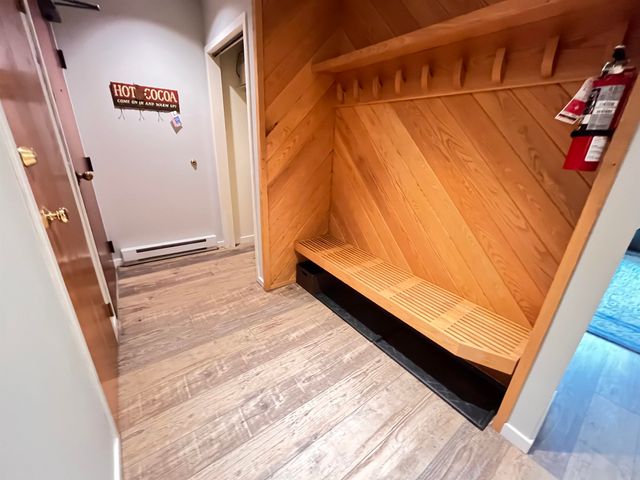 130 Upper Snow Creek Rd, Warren, VT 05674