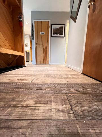 130 Upper Snow Creek Rd, Warren, VT 05674