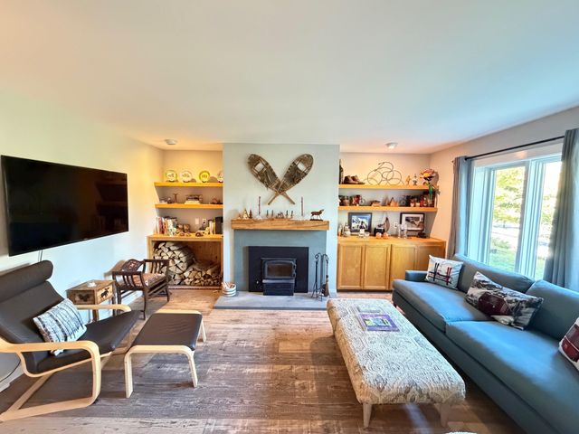 130 Upper Snow Creek Rd, Warren, VT 05674