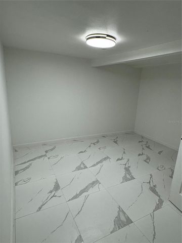 7712 W POWHATAN, Tampa, FL 33615