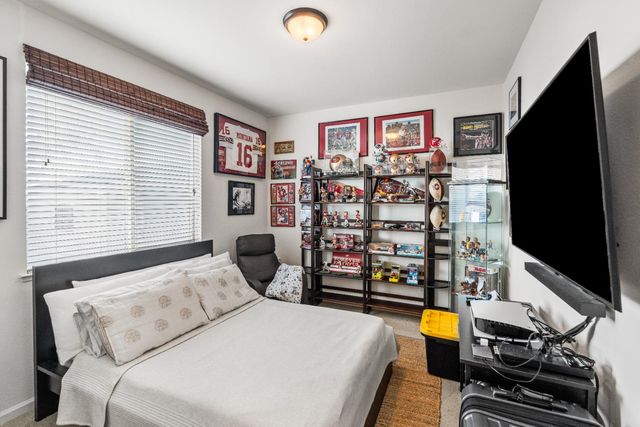 8710 McCade Lakes Dr, Stockton, CA 95212