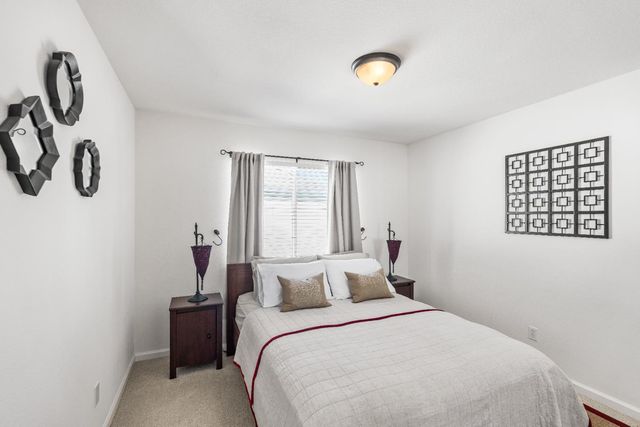 8710 McCade Lakes Dr, Stockton, CA 95212