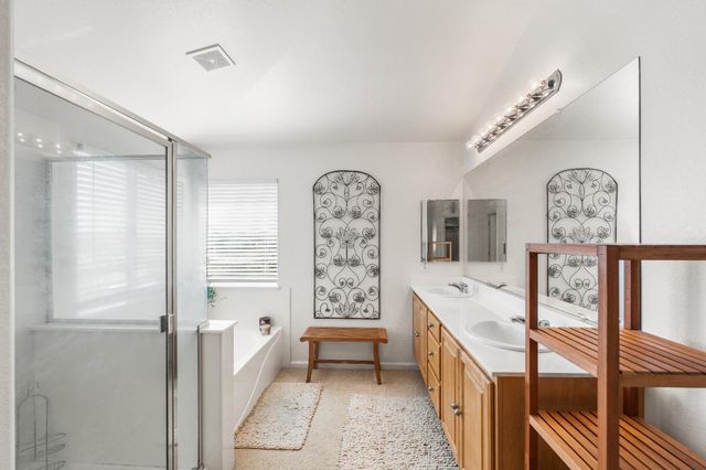 8710 McCade Lakes Dr, Stockton, CA 95212