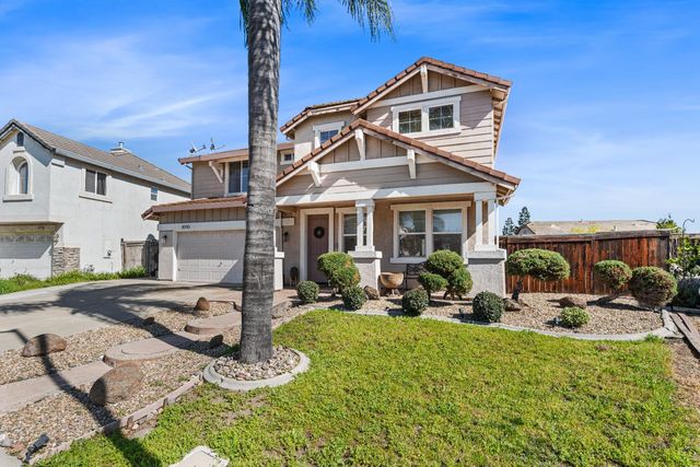 8710 McCade Lakes Dr, Stockton, CA 95212