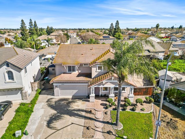 8710 McCade Lakes Dr, Stockton, CA 95212