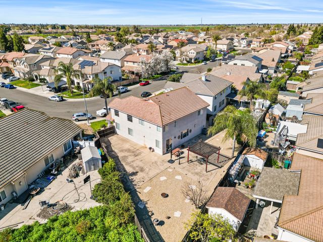 8710 McCade Lakes Dr, Stockton, CA 95212