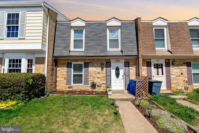 2182 MONAGHAN DR, Herndon, VA 20170