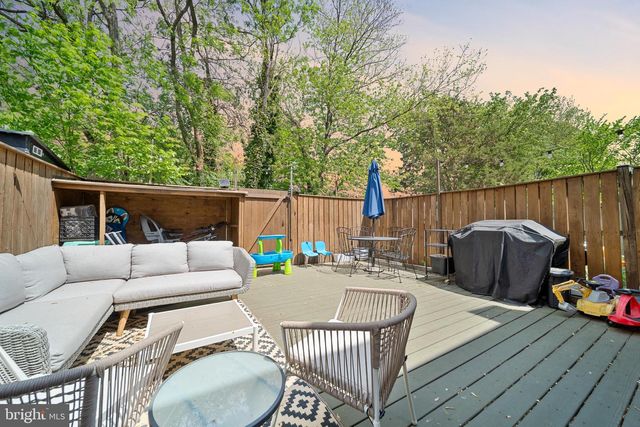 2182 MONAGHAN DR, Herndon, VA 20170