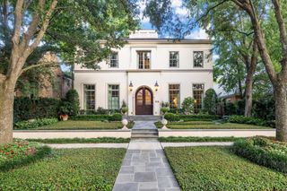 2215 Dunstan Road, Houston, TX 77005