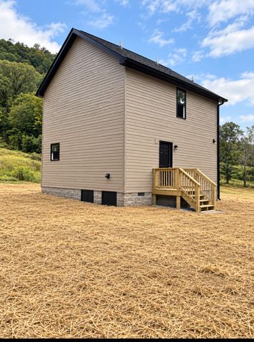 820 Pleasant Shade Hwy, Pleasant Shade, TN 37145