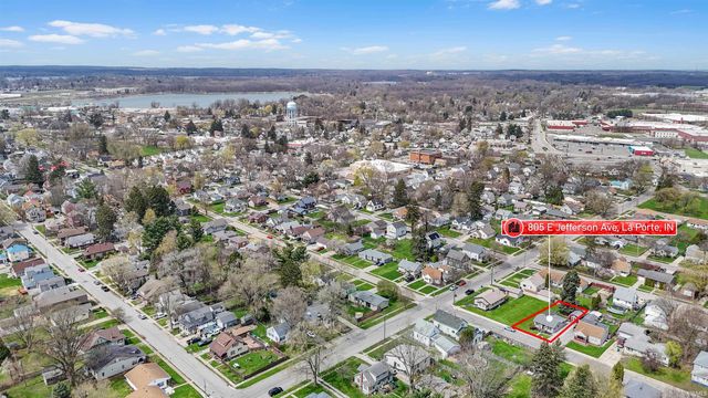 805 E Jefferson Avenue, Laporte, IN 46350