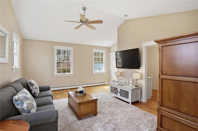 14 High Street, Barrington, RI 02806