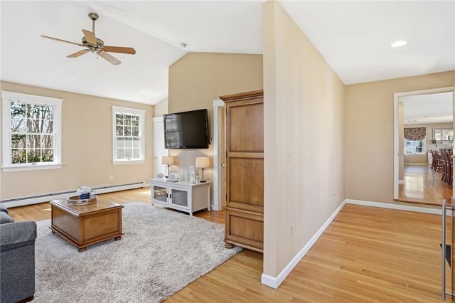 14 High Street, Barrington, RI 02806