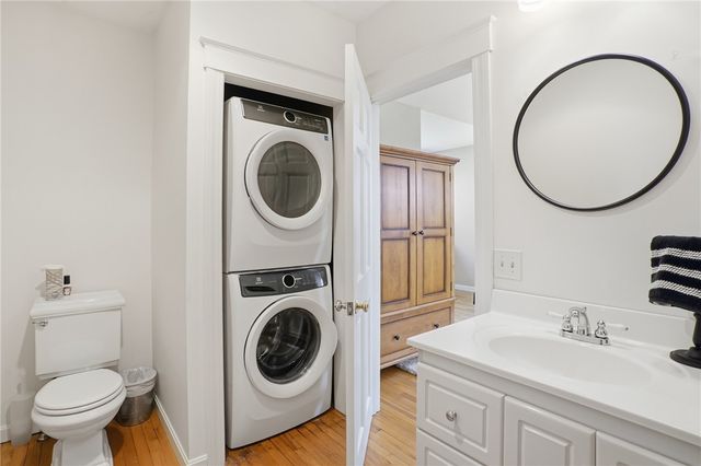 14 High Street, Barrington, RI 02806