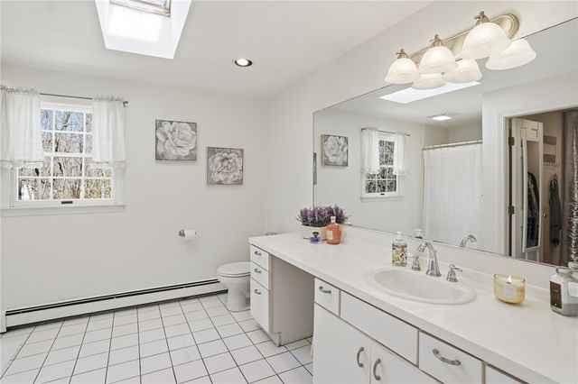 14 High Street, Barrington, RI 02806