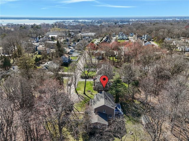 14 High Street, Barrington, RI 02806