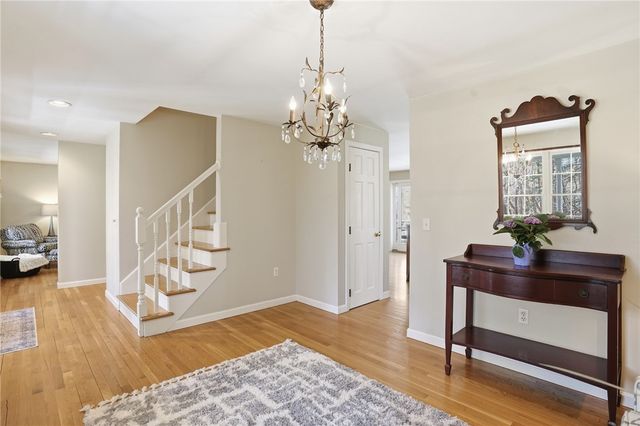 14 High Street, Barrington, RI 02806