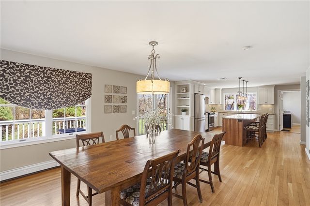 14 High Street, Barrington, RI 02806
