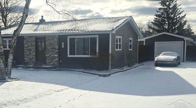 2355 Plainview Drive, Saginaw, MI 48603