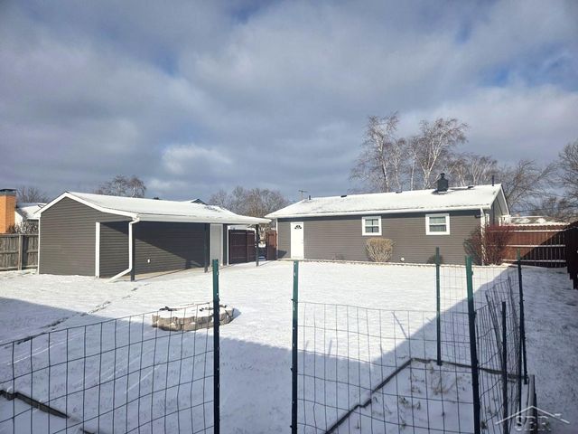 2355 Plainview Drive, Saginaw, MI 48603