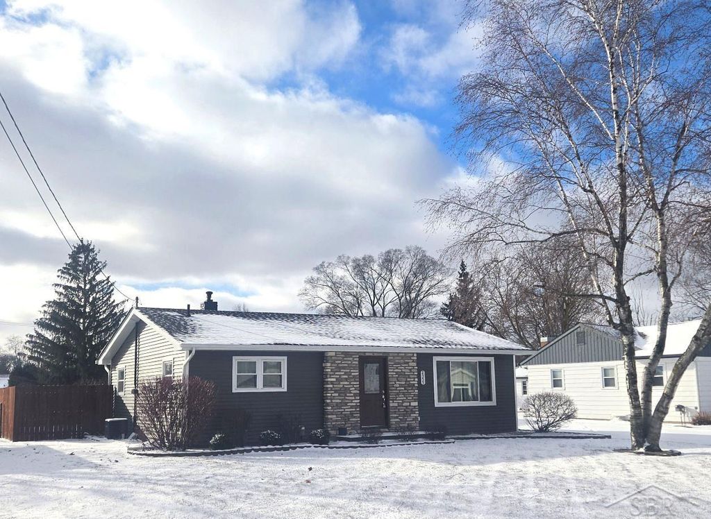 2355 Plainview Drive, Saginaw, MI 48603