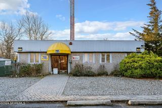 641 Beach Avenue, Manahawkin, NJ 08050