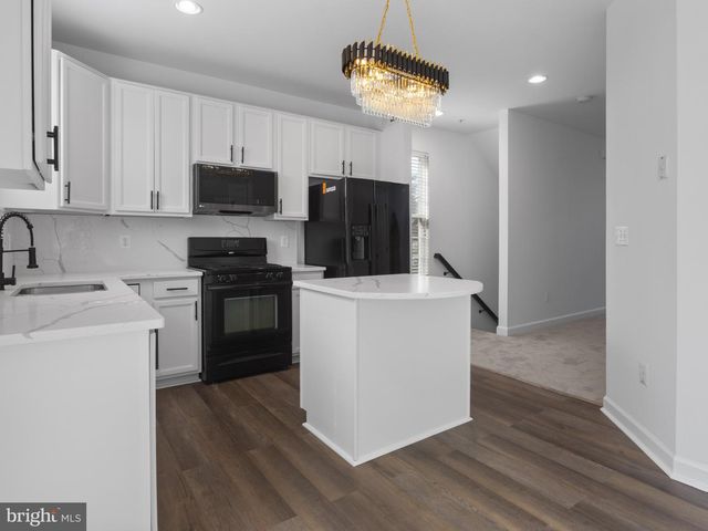 401 GARRETT A MORGAN BLVD, Landover, MD 20785